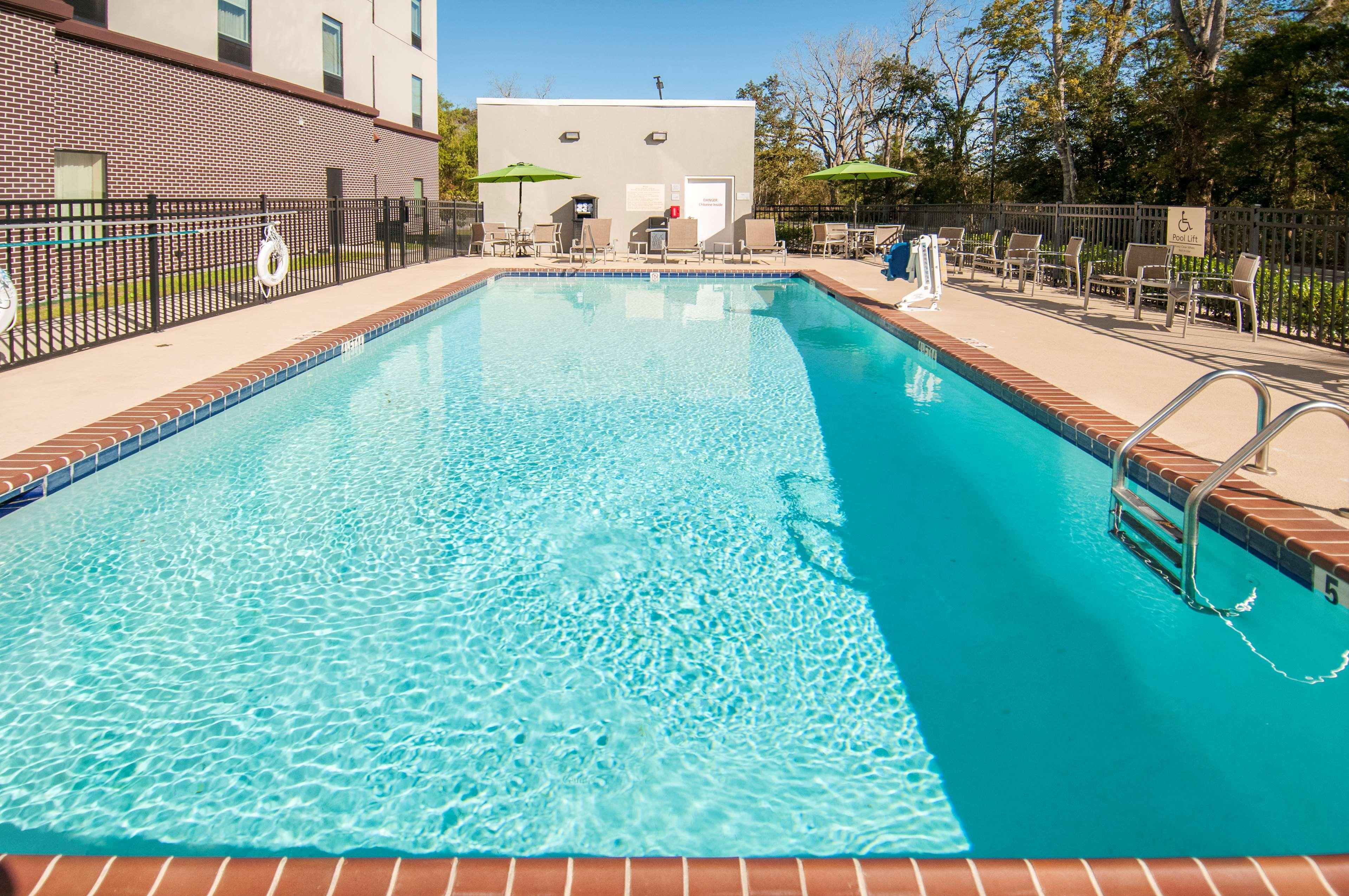 Hampton Inn Opelousas Exterior photo